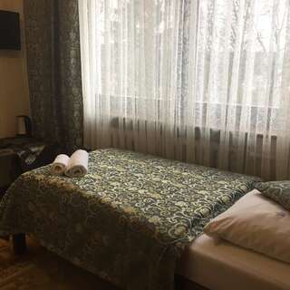 Отели типа «постель и завтрак» Villa Almira Поляница-Здруй Одноместный номер с ванной комнатой-3